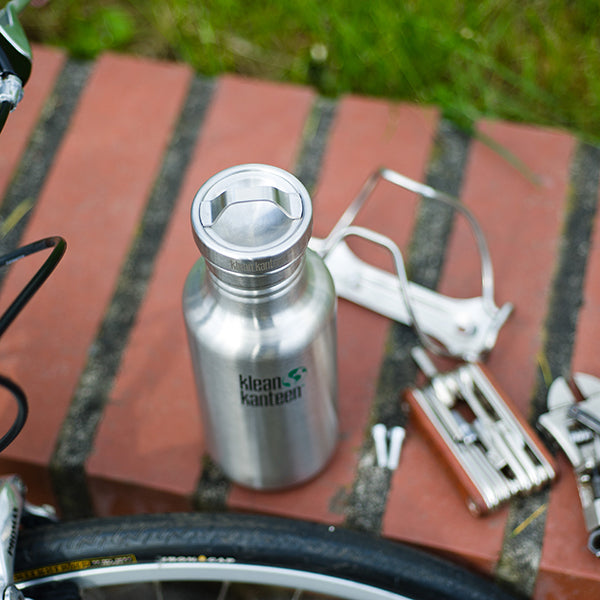 classic-steel-loop-cap-w2 stainless_bottle_cap_bike_parts_lifestyle.jpg
