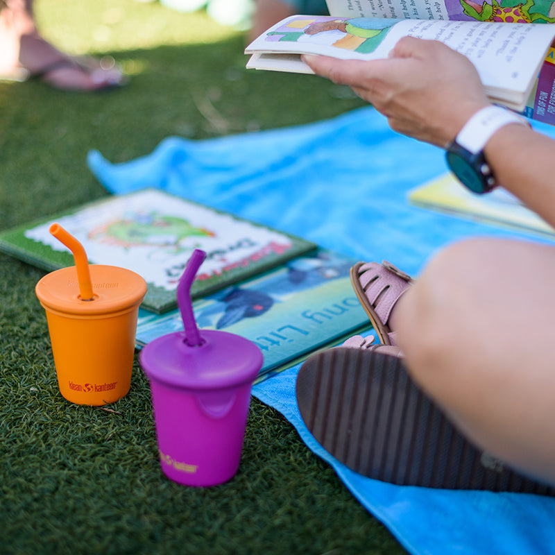 10oz-kid-s-cup-with-straw-lid-g6 10oz_kids_cups_straw_reading_blanket_square.jpg
