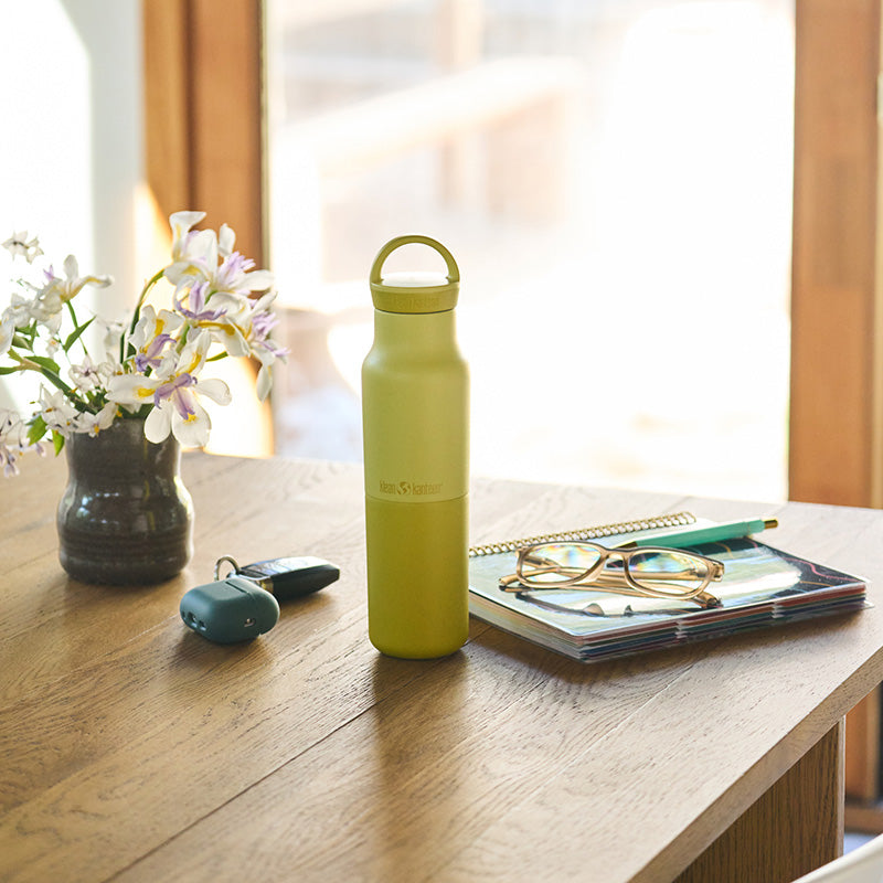 12oz-rise-classic-with-arch-loop-cap-j6 12oz_rise_classic_insulated_acacia_table_square.jpg