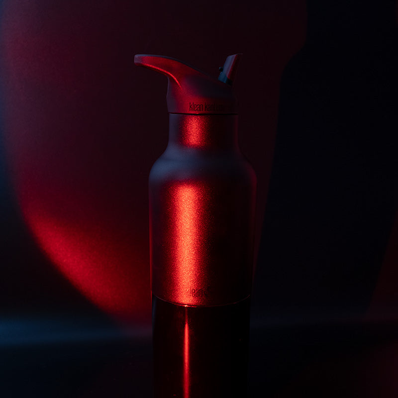 20oz-rise-classic-may-the-4th-i4 20oz_rise_classic_may_the_fourth_starwars_black_bottle_redglow_square.jpg