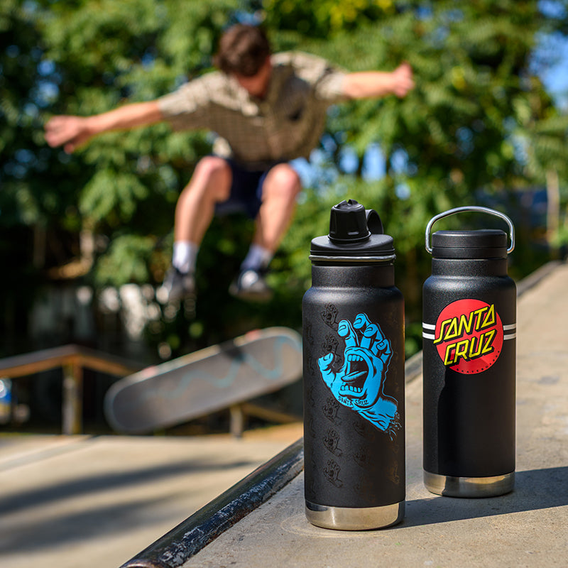32oz-tkwide-with-chug-cap-santa-cruz-screaming-hand-i1 32oz_20oz_water_bottles_santacruz_skater_ramp_square.jpg