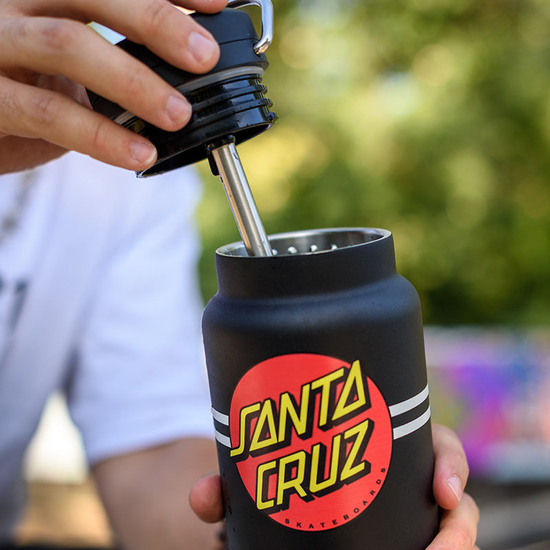 32oz-tkwide-with-twist-cap-santa-cruz-g1 32oz_tkwide_twist_water_bottle_santacruz_dot_lidoff_square.jpg