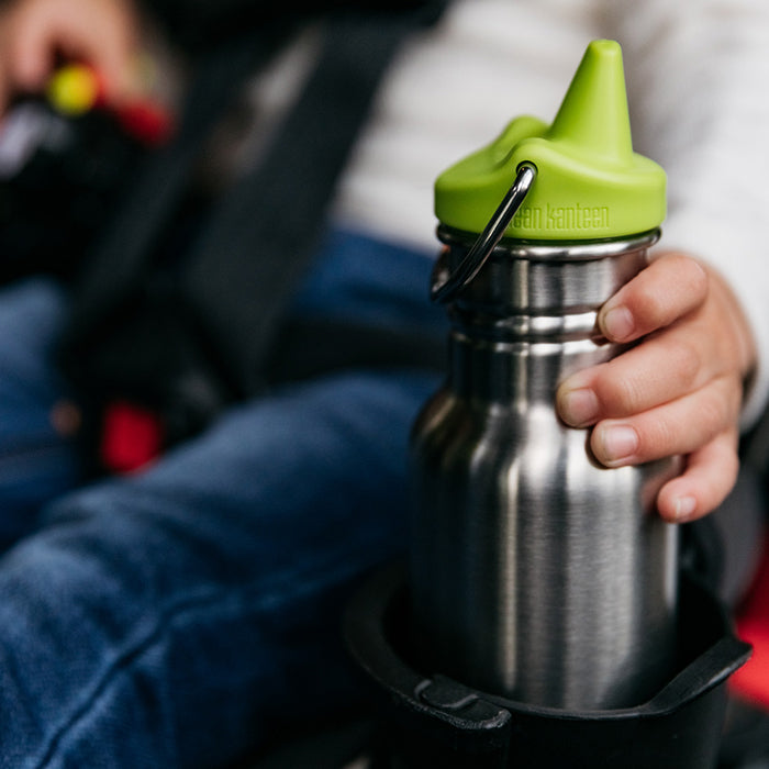 classic-kid-sippy-cap-l6 K12CNSIPPY-BS-sippy_bottle_carseat_lifestyle_6a57ff1f-474b-4c60-9003-2a6f3a064213.jpg