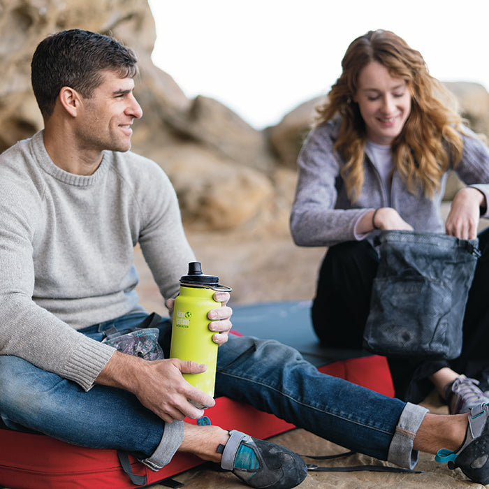 tkwide-chug-cap-f0 K32TKWSSL-JP-chug_cap_bouldering_lifestyle.jpg