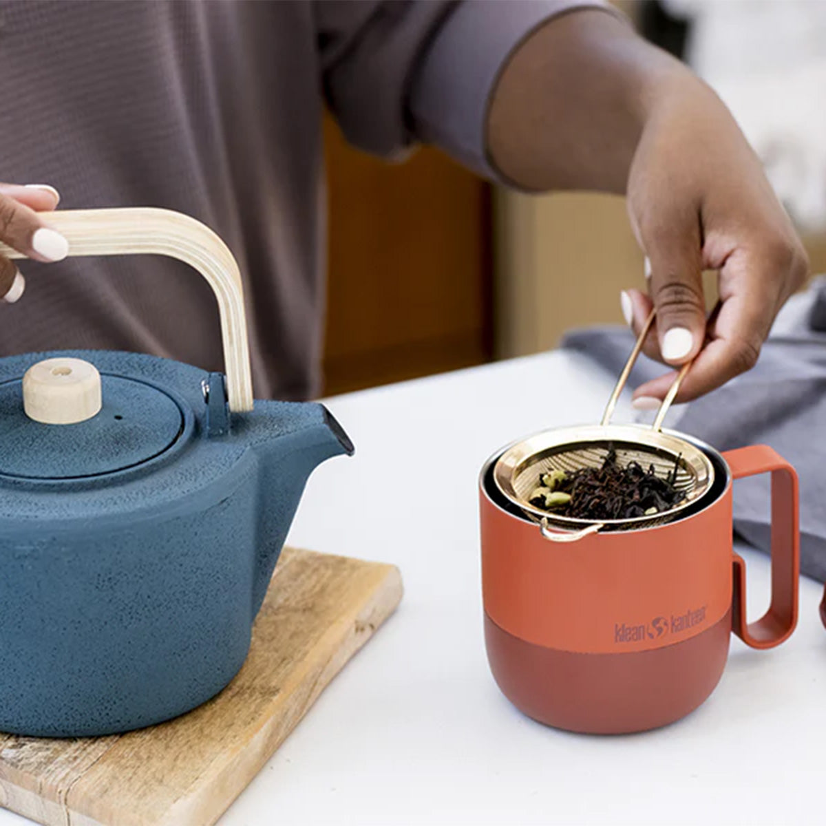 14oz-rise-mug-sale-y4 coffee_tea_seep_rise_mug_square.jpg