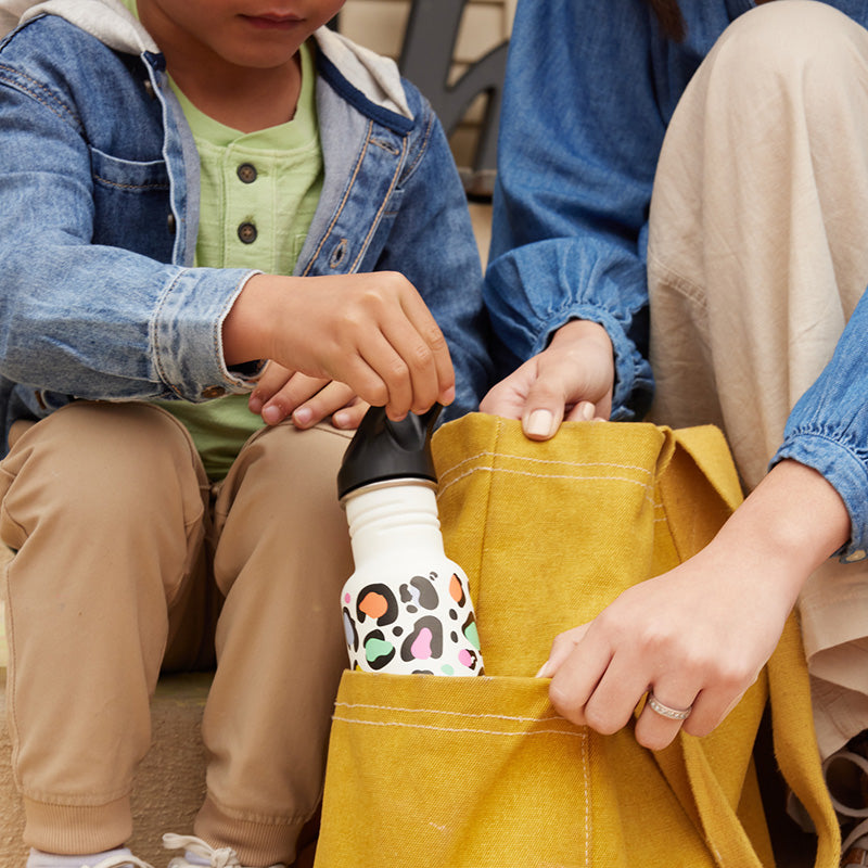 12oz-kid-s-classic-with-flip-seal-sport-cap-c7 kid_sport_flip_seal_12oz_bag_pull_square.jpg