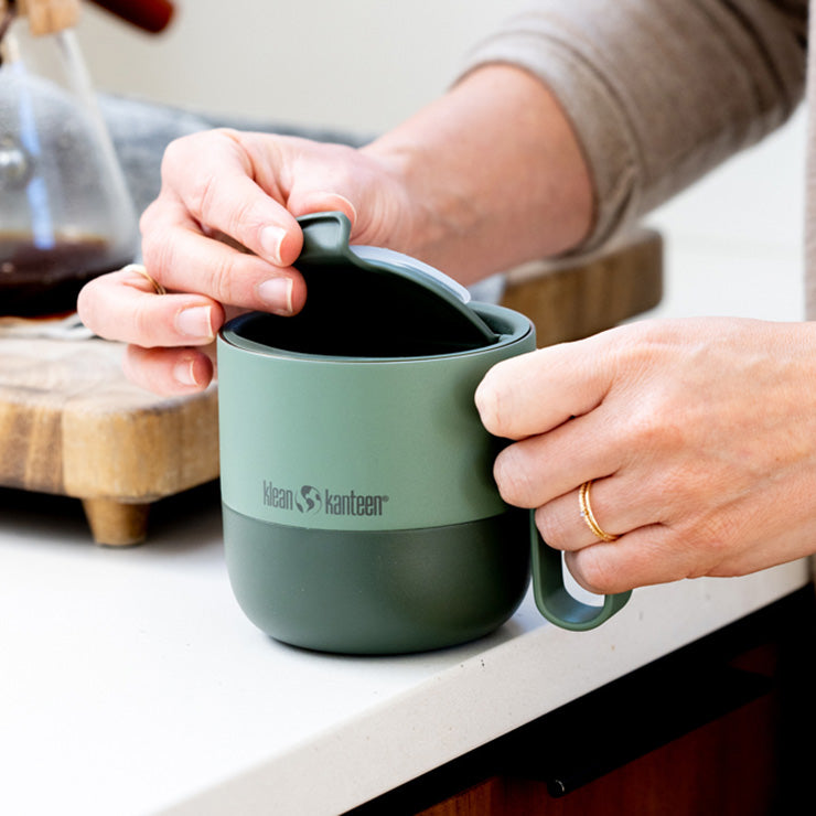 flip-lid-n8 rise_flip_lid_large_coffee_mug.jpg