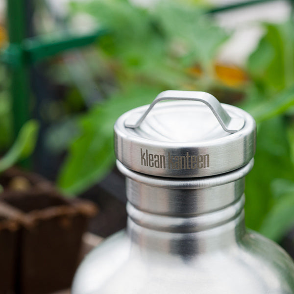 classic-steel-loop-cap-w2 stainless_cap_garden_lifestyle.jpg