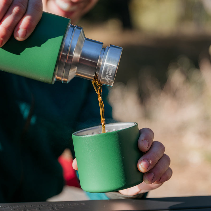 tkpro-maintenance-kit-g3 tkpro_32oz_thermos_green_pourthrough_lifestyle.jpg