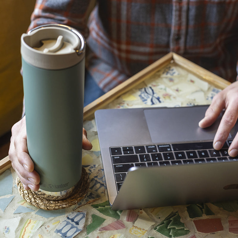 20oz-tkwide-with-cafe-cap-k2 tkwide_20oz_insulated_tumbler_cafe_laptop_closeup_square.jpg